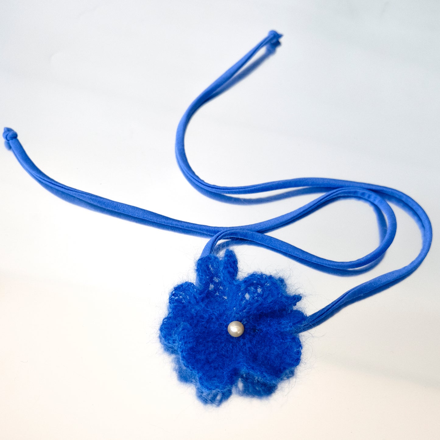 Tied up Water Lily (Cerulean)